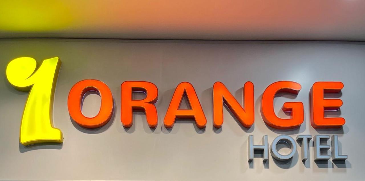 1Orange Hotel Sri Petaling Kuala Lumpur Exteriör bild